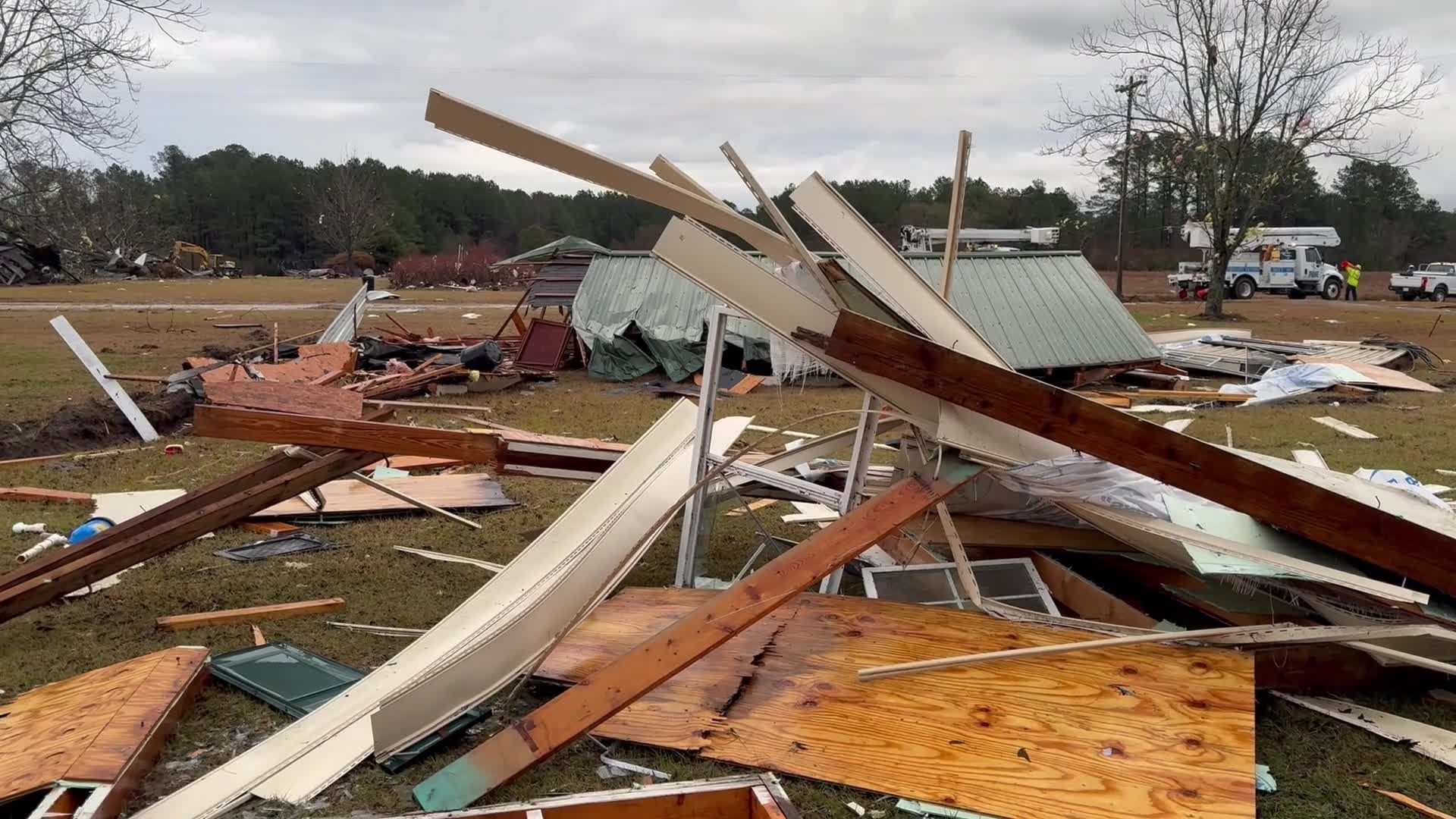 Possible tornado damage in Nicholls, WSAVTV