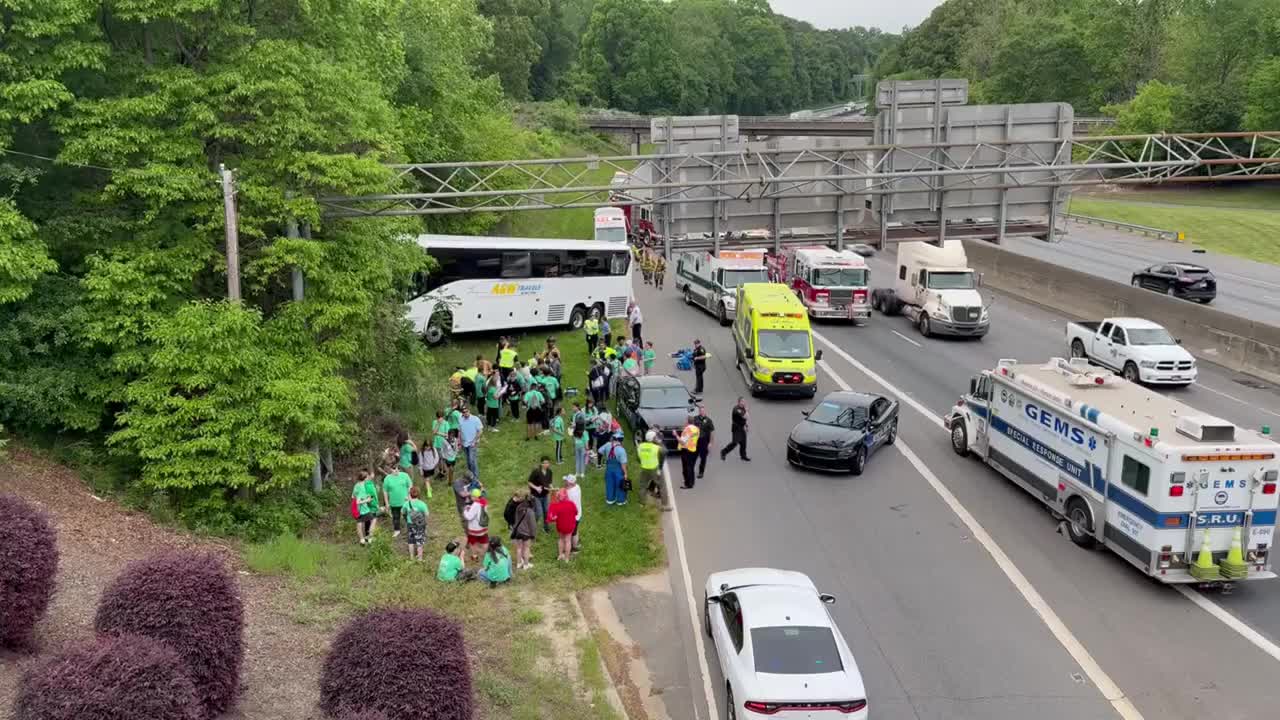 Upstate students injured in charter bus crash in Gastonia – WSPA 7NEWS