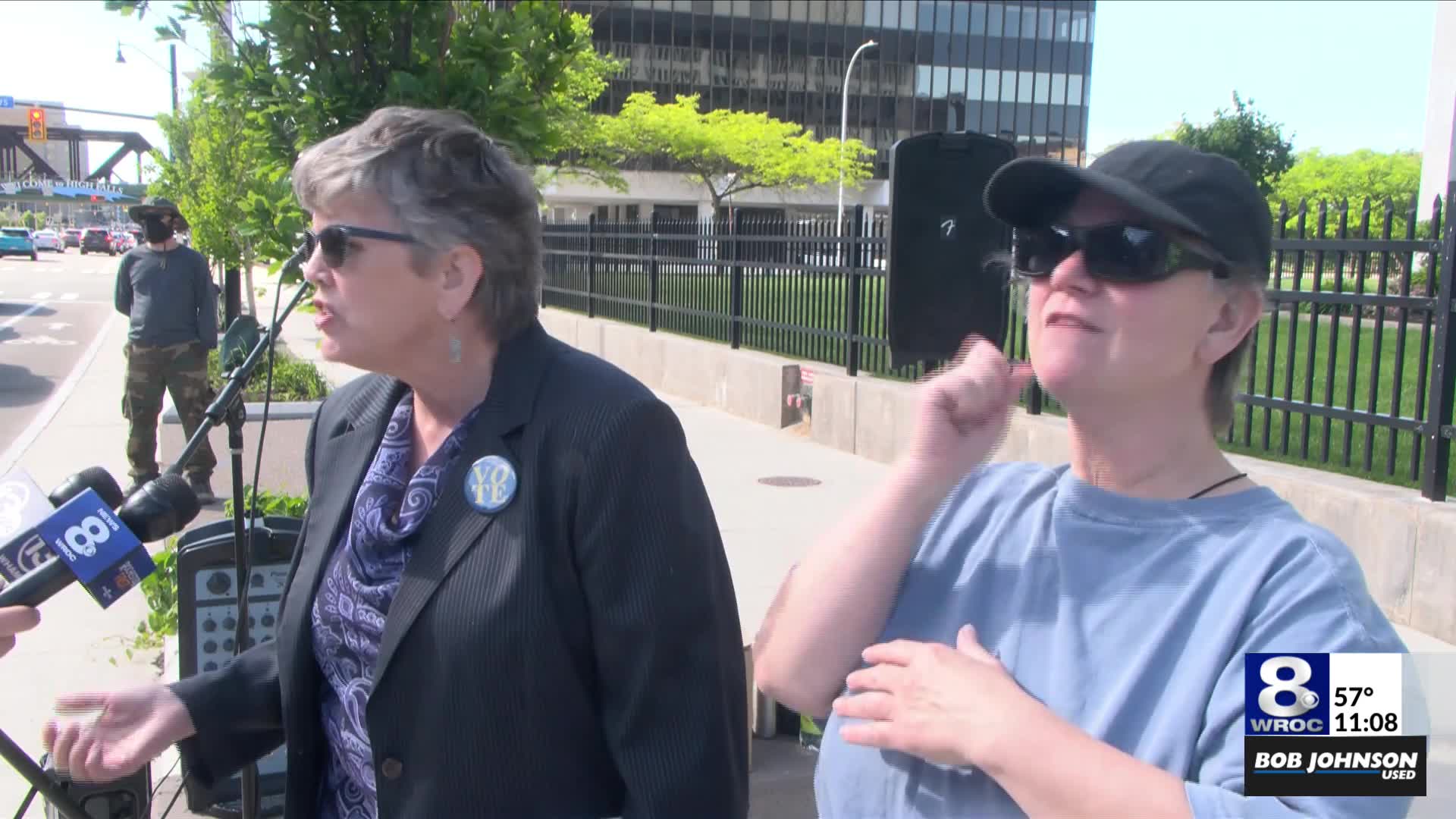 Groups continue to protest ICE detention cells in downtown Rochester ...