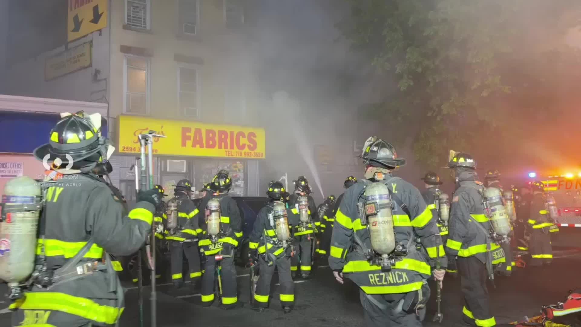 One dead after Bronx grocery store fire: NYPD – PIX11